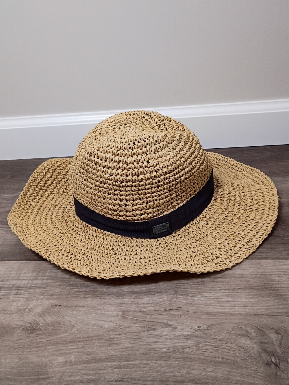 NWOT The‎ North Face Womens Tan Rattan Wicker Paper Straw Summer Beach Hat S/M
